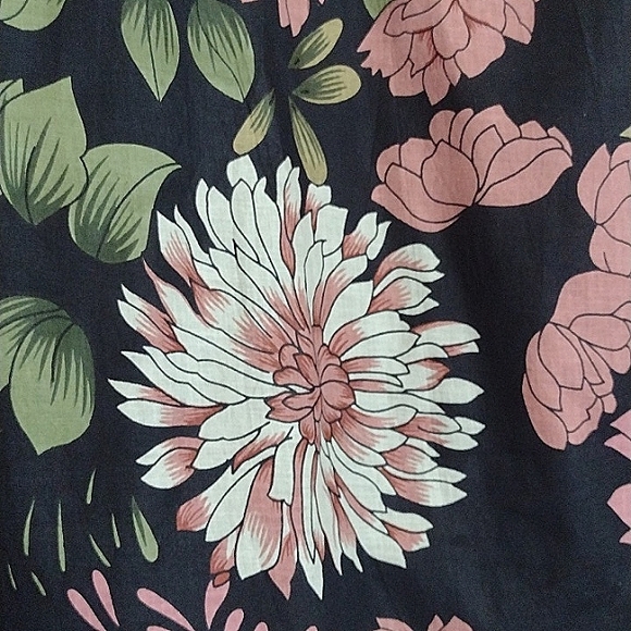 Beautiful tunic top! - Picture 4 of 4